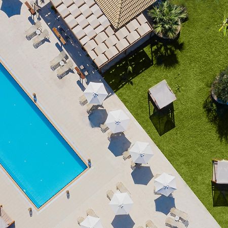 Ekati Hotell Kávos Exteriör bild