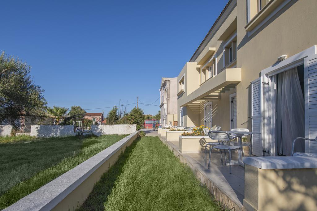 Ekati Hotell Kávos Exteriör bild